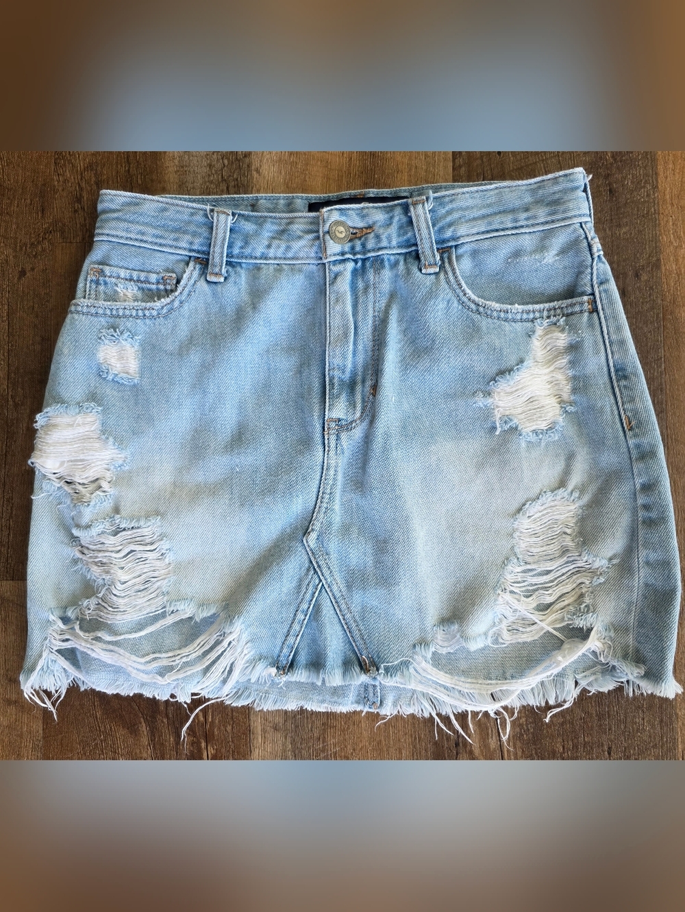 Hollister High Rise Skirt Size 3 Light Wash Distressed Denim Mini Skirt Women's